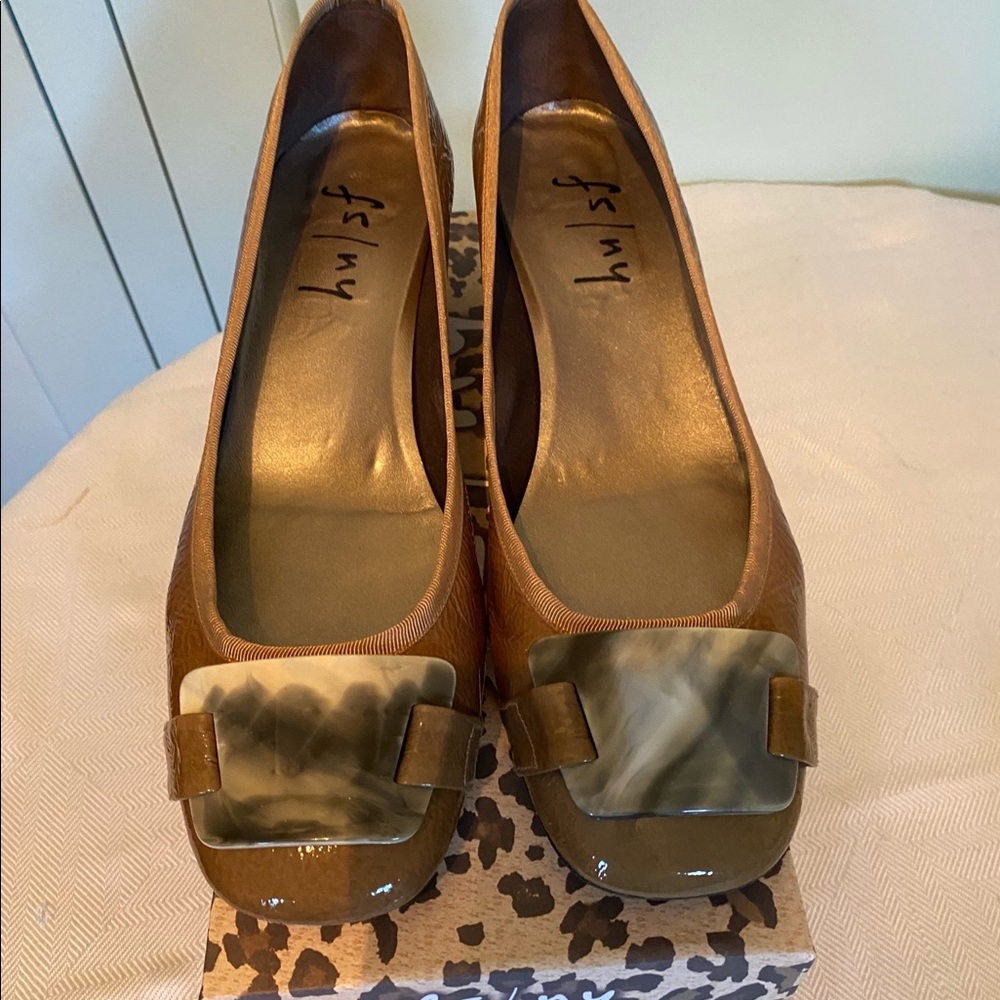 Like new FSNY Royal “flat”